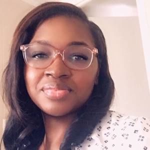 Meet your Posher, Cynthia